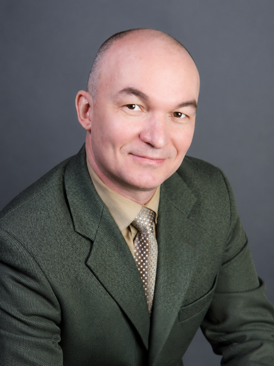 Konstantin Izmestyev, Financial Associate